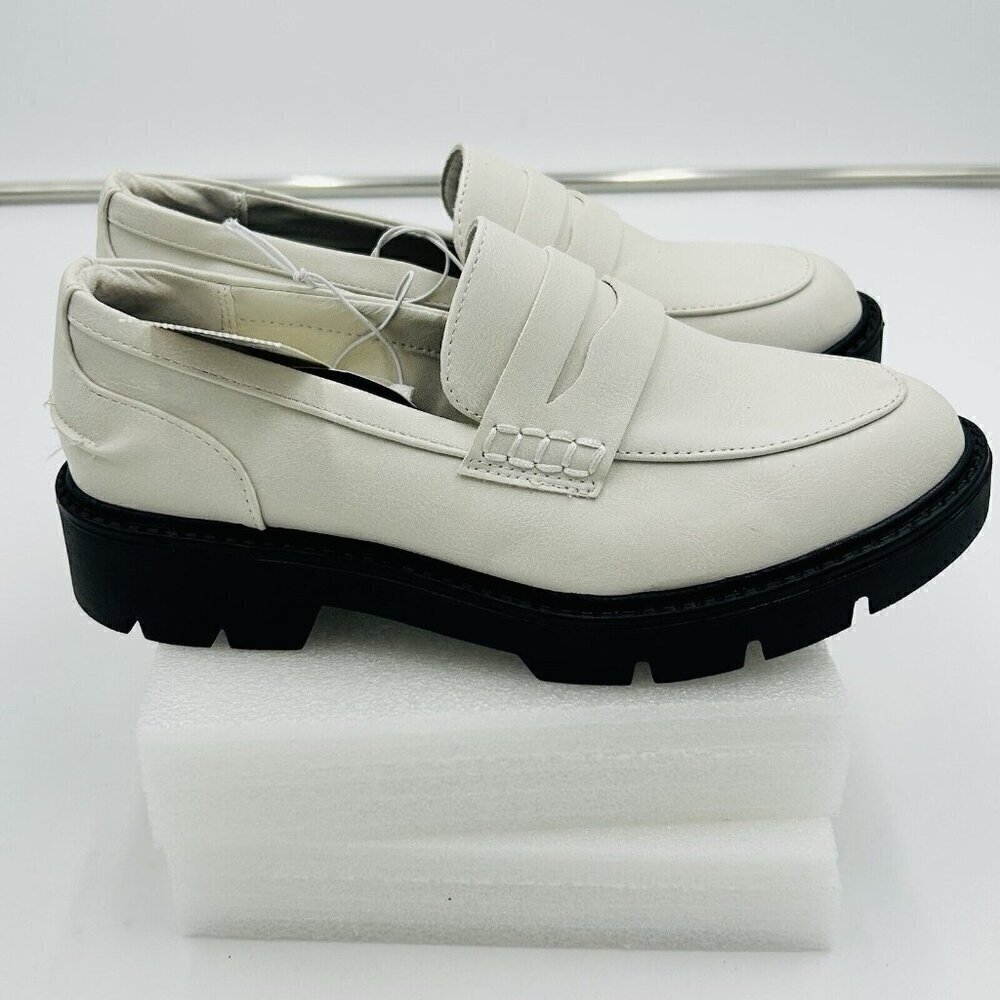 A New Day Off-White Ivory Britney Platform Loafers Lug Sole Memory Foam Size 6